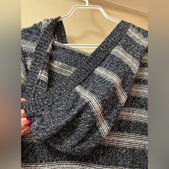 ⚫️ BOGO Eddie Bauer women’s hooded long sleeve comfortable top size medium - Picture 8 of 8